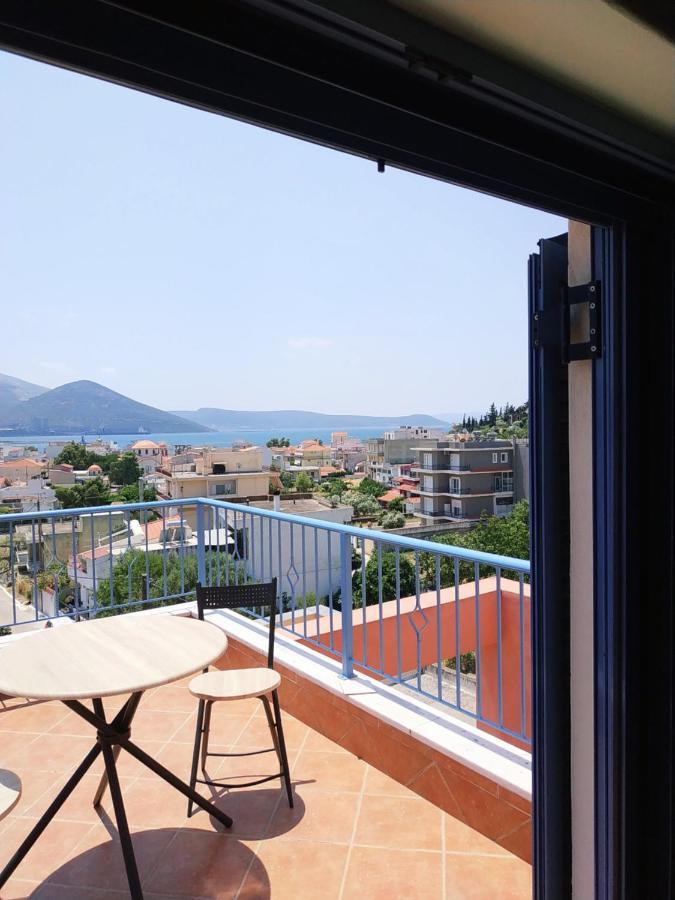 Maria Guesthouse Aliveri Bagian luar foto